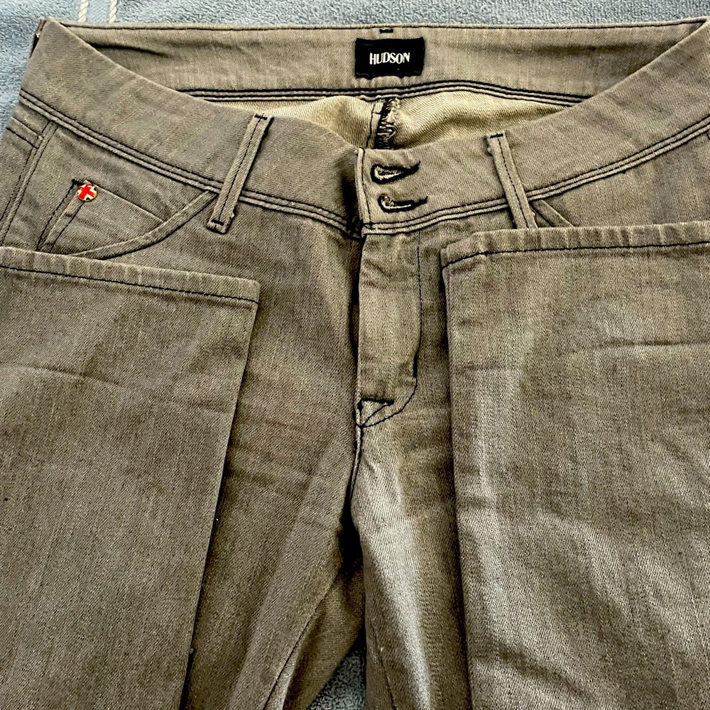 Hudson Jeans gray. Primo!💜💜💜